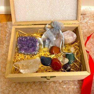 Essential Chakra Collection Crystals& box (ZATNY set) Brand New (originally $45)